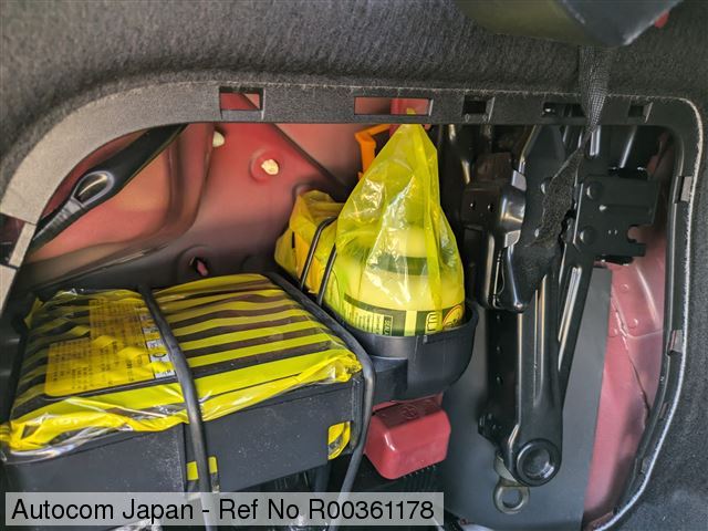 Image of 2014 LEXUS IS300h