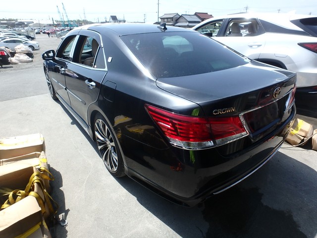 Image of 2013 Toyota CROWN MAJESTA