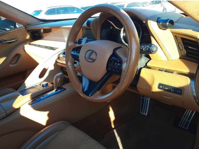 Image of 2017 LEXUS LC500h