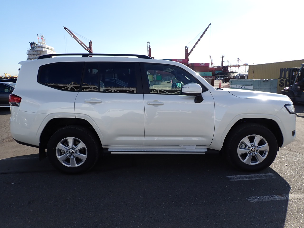 Image of 2024 LAND CRUISER 300